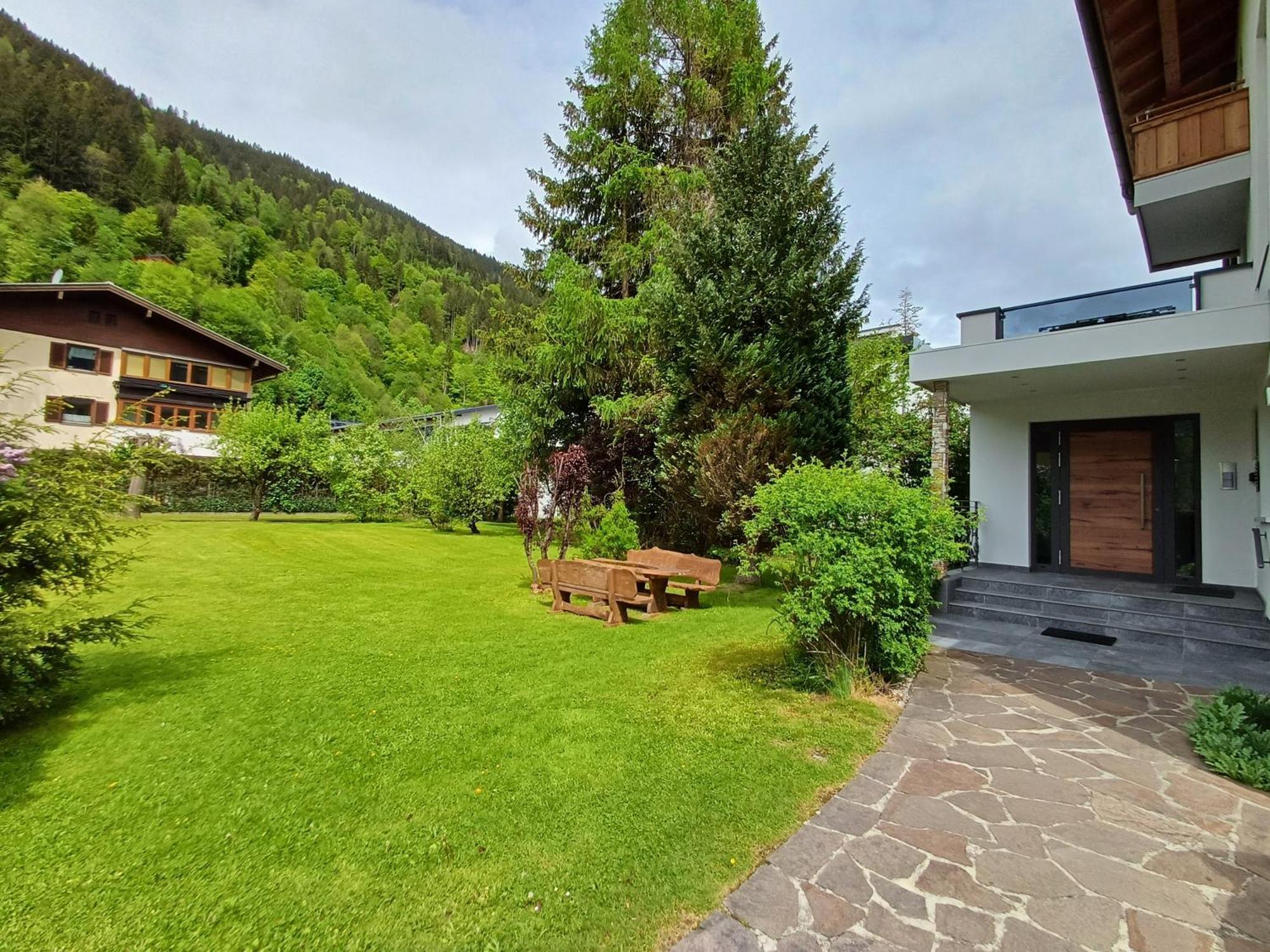 Panorama Apartments - Steinbock Lodges Zell am See Ngoại thất bức ảnh